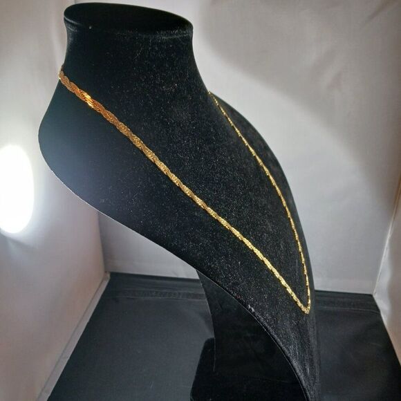Vintage 80's Gold Tone Long Chain Thick Necklace - Picture 3 of 11